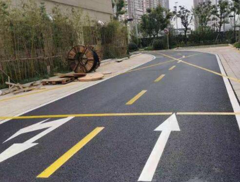 蘇州小區(qū)道路劃線哪家好？推薦江蘇中穎