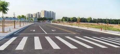 蘇州道路劃線(xiàn)廠家分析，新手開(kāi)車(chē)必看的道路劃線(xiàn)交通標(biāo)識(shí)牌