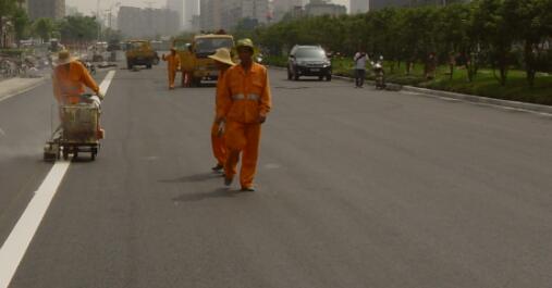 蘇州道路標線一般是冷漆還是熱熔漆？