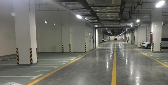 南京車位劃線解讀，地下車庫道路中線要用什么不同顏色？