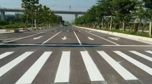 蘇州道路劃線施工后怎樣對地坪進行保養(yǎng)？