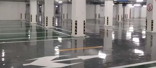 停車(chē)位劃線用什么機(jī)器？助您打造秩序停車(chē)場(chǎng)！