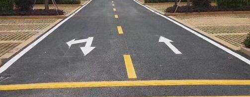 企業(yè)廠區(qū)道路劃線首選——江蘇中穎，專業(yè)、優(yōu)質(zhì)，讓安全出行無(wú)憂